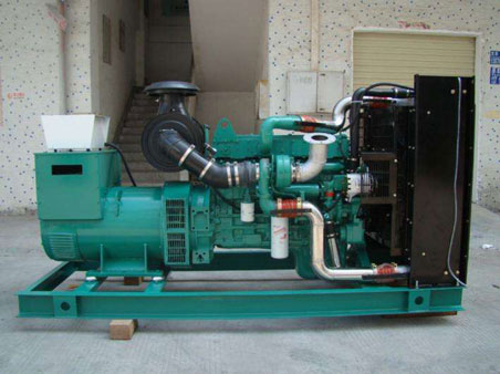 多祥镇1100kw康明斯柴油发电机组